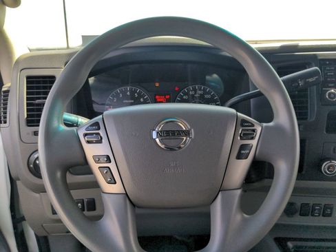 Used 2018 Nissan NV 2500 SV RWD image 20