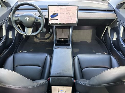 Used 2018 Tesla Model 3 Long Range RWD image 13