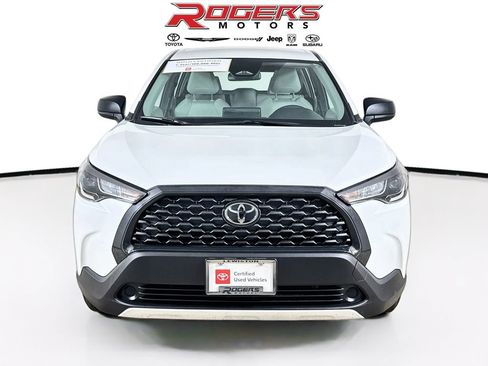 Certified 2025 Toyota Corolla Cross L AWD/4WD image 7