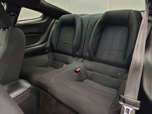 Used 2018 Ford Mustang Coupe image 21