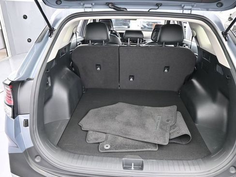 Used 2025 Kia Sportage EX image 43