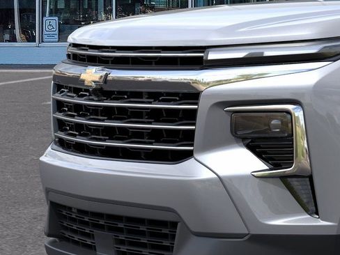 New 2026 Chevrolet Traverse LT w/ Driver Confidence Package AWD/4WD image 13