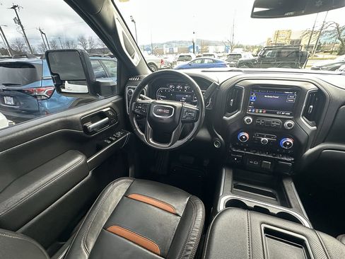 Used 2021 GMC Sierra 2500 AT4 w/ Gooseneck/5TH Wheel Package image 5