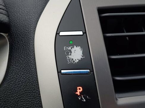 Used 2017 Lincoln MKZ Reserve FWD image 15