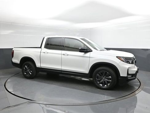 Used 2022 Honda Ridgeline Sport image 17