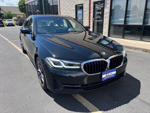 Used 2021 BMW 530i xDrive w/ Convenience Package image 2