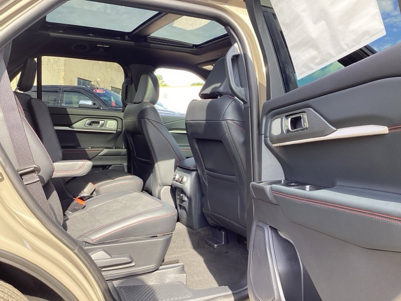 New 2027 Ford Explorer ST w/ Sun And Sound Package AWD/4WD image 15