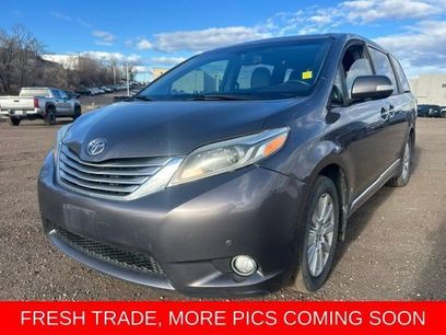 Used 2017 Toyota Sienna Limited Premium