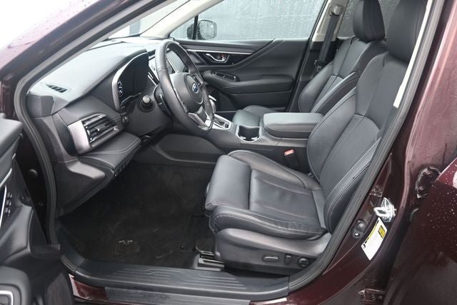 Used 2025 Subaru Outback Limited AWD/4WD image 18