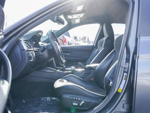 Used 2018 BMW M3 image 22