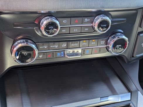 New 2026 Ford F250 Platinum w/ Tremor Off-Road Package image 24