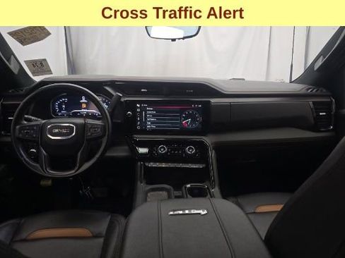 Used 2024 GMC Sierra 2500 AT4 w/ AT4 Premium Plus Package AWD/4WD image 11