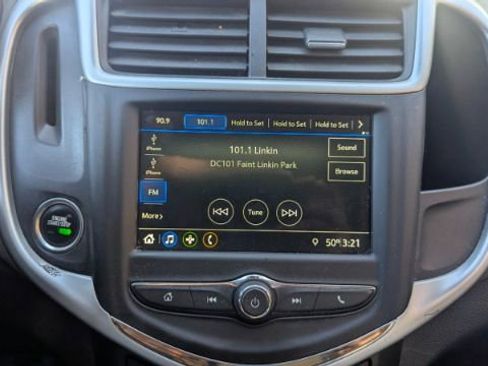 Used 2019 Chevrolet Sonic LT image 31