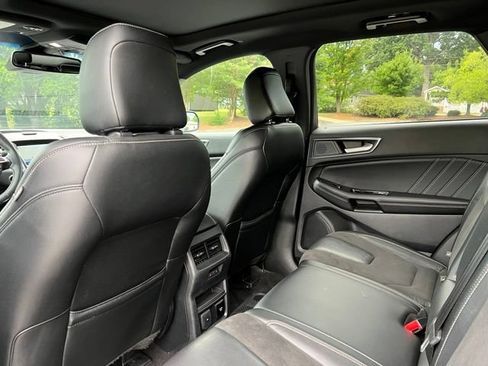 Used 2020 Ford Edge ST w/ Equipment Group 401A AWD/4WD image 15