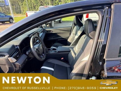 Used 2026 Toyota Camry SE FWD image 6