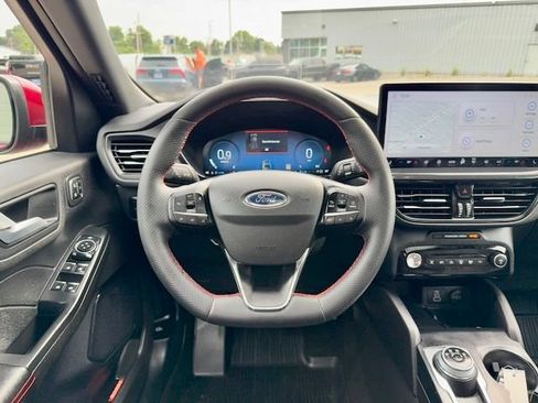 Used 2024 Ford Escape ST-Line Elite w/ Premium Technology Package AWD/4WD image 16