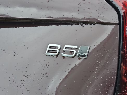 New 2026 Volvo XC90 B5 Plus w/ Protection Package Premier AWD/4WD image 21