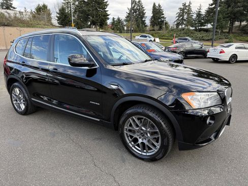 Used 2013 BMW X3 xDrive28i w/ Premium Pkg image 2