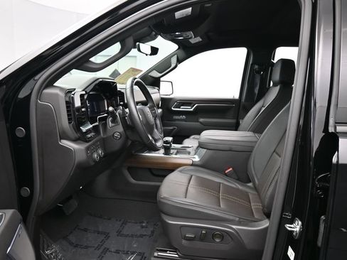 Used 2026 Chevrolet Silverado 1500 High Country w/ Midnight Edition AWD/4WD image 10