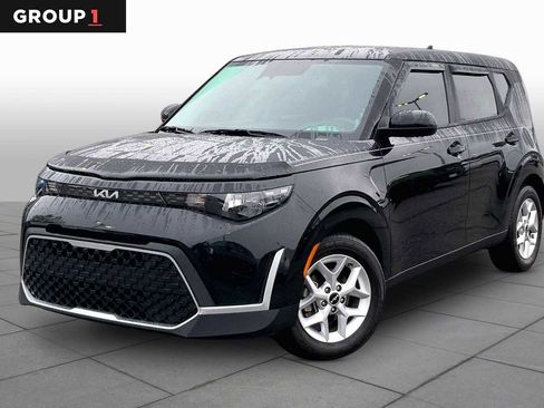 Used 2024 Kia Soul LX w/ Option Group 015 FWD image 1