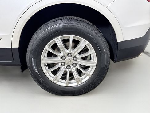 Used 2017 Cadillac XT5 FWD image 28