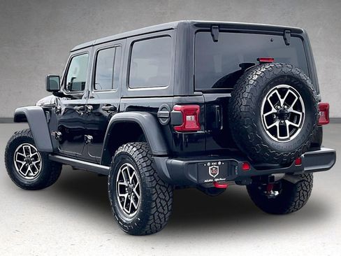 Used 2025 Jeep Wrangler Unlimited Rubicon AWD/4WD image 31