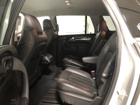 Used 2017 Buick Enclave Leather image 16