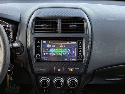 Used 2023 Mitsubishi Outlander Sport ES image 18