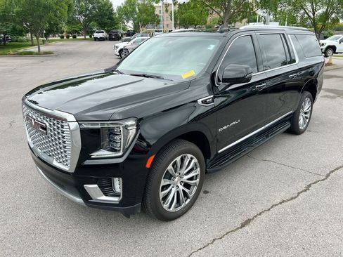 Certified 2021 GMC Yukon XL Denali w/ Advanced Technology Package AWD/4WD image 1