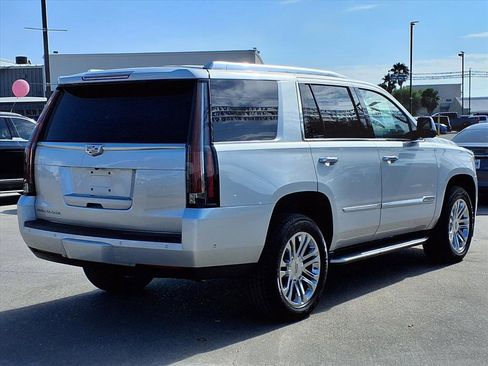 Used 2020 Cadillac Escalade 2WD image 7