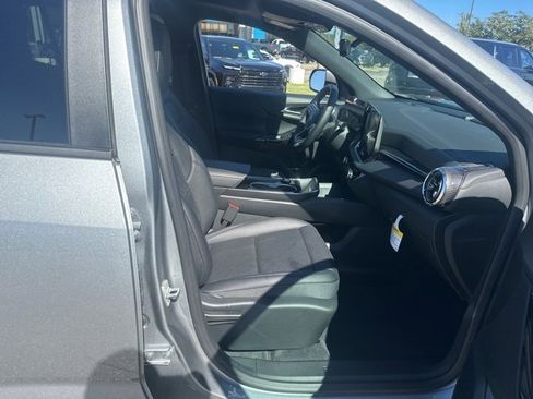 New 2026 Chevrolet Equinox LT w/ Convenience Package II image 32