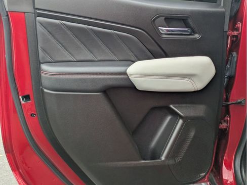 Certified 2024 GMC Canyon AT4X image 14