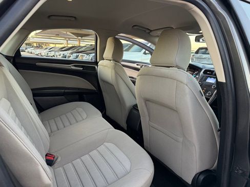 Used 2020 Ford Fusion S image 15