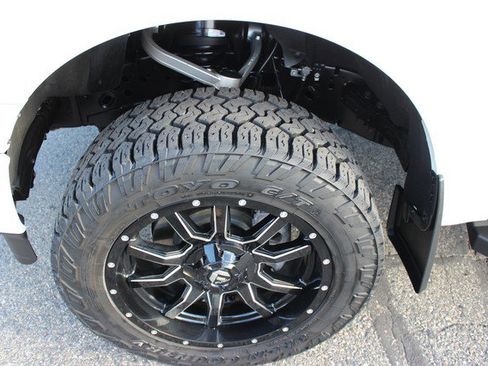 Used 2024 Ford F150 XLT w/ FX4 Off-Road Package image 4