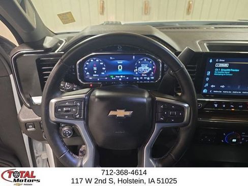Used 2025 Chevrolet Silverado 3500 LT AWD/4WD image 13