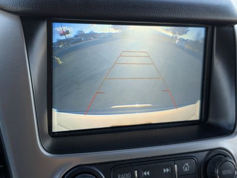 Used 2019 GMC Yukon SLE w/ SLE Value Package image 11