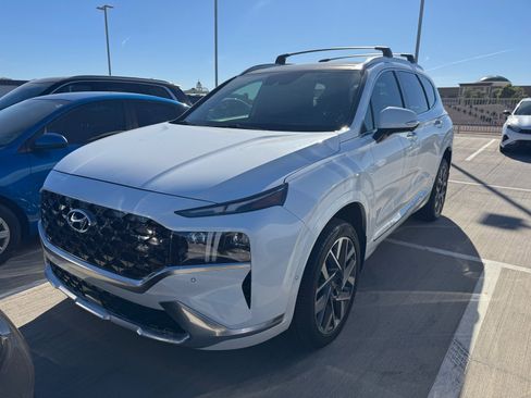 Used 2022 Hyundai Santa Fe Calligraphy image 2
