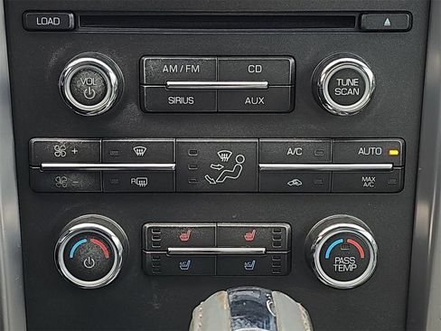 Used 2010 Lincoln MKZ image 20