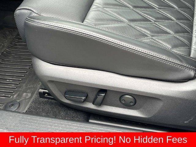 Used 2024 Nissan Rogue Platinum w/ Platinum Premium Package AWD/4WD image 28