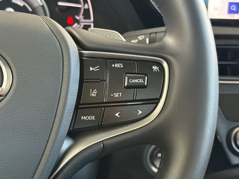 Certified 2025 Lexus ES 300h w/ Premium Package FWD image 30