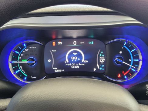 Used 2018 Chrysler Pacifica Touring Plus image 29