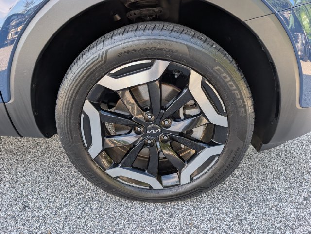 Used 2024 Kia Telluride S w/ S Sunroof Package AWD/4WD image 9