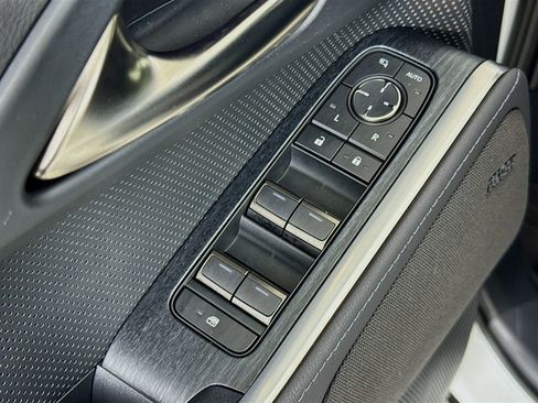 Used 2025 Lexus GX 550 w/ Accessory Package (2T) image 16