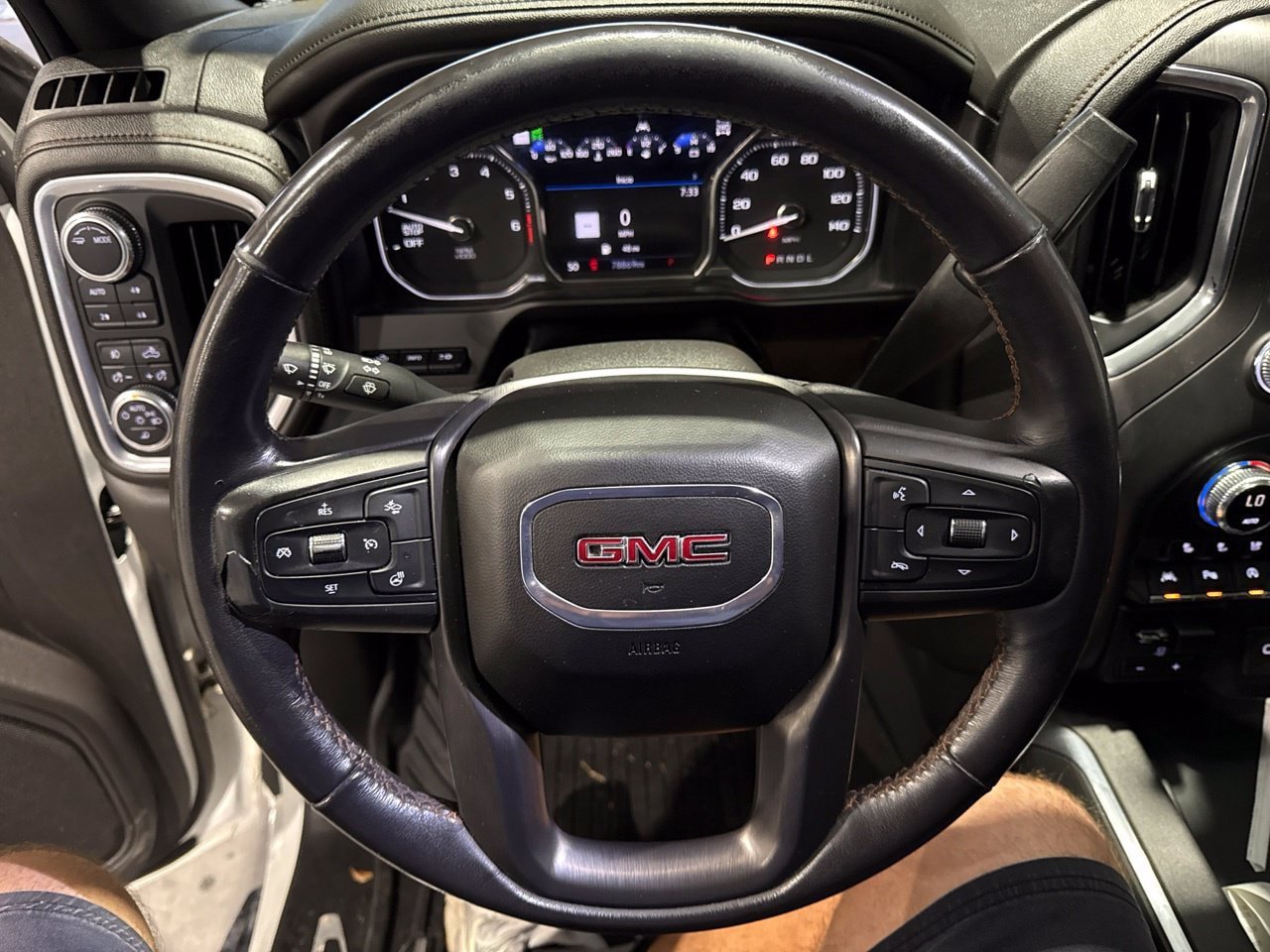 Used 2020 GMC Sierra 1500 AT4 w/ AT4 Premium Package AWD/4WD image 22