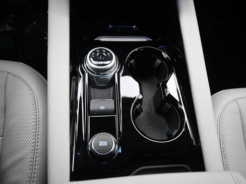 Used 2025 Ford Explorer Platinum w/ Ultimate Package image 20