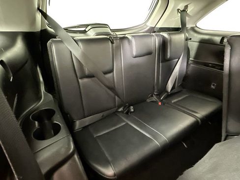 Used 2019 Toyota Highlander XLE w/ Protection Package #3 image 28