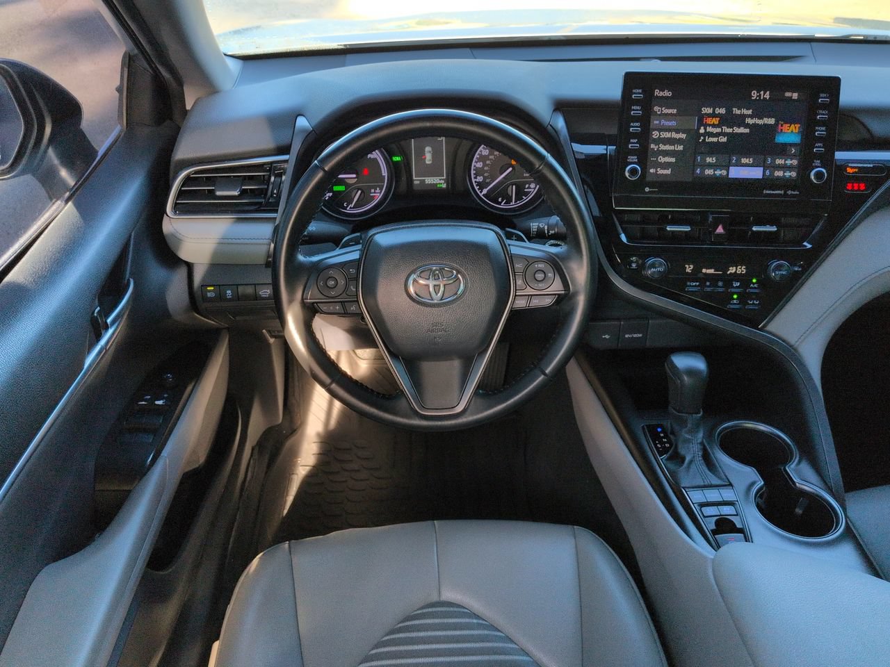 Used 2024 Toyota Camry SE w/ Audio Upgrade Package FWD image 15