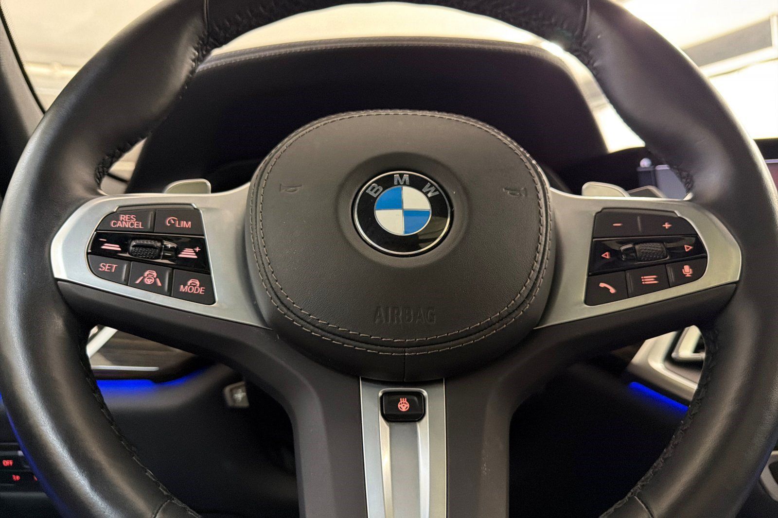 Used 2023 BMW X6 xDrive40i w/ M Sport Package AWD/4WD image 10