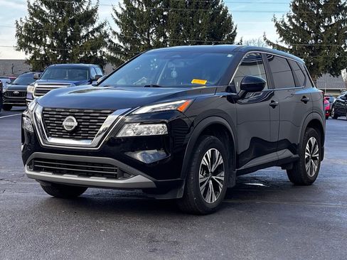 Used 2023 Nissan Rogue SV image 8