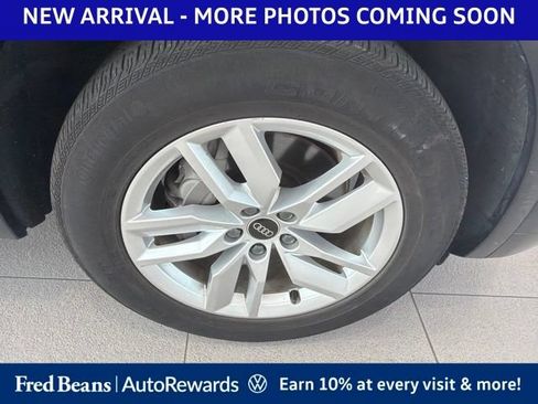 Used 2023 Audi Q5 2.0T Premium w/ Convenience Package AWD/4WD image 12